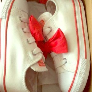 White converse with red bows size 9 girls